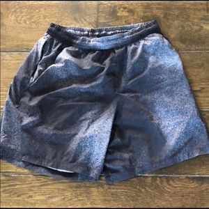 Lululemon Medium Men’s 7” Pace Breaker Shorts